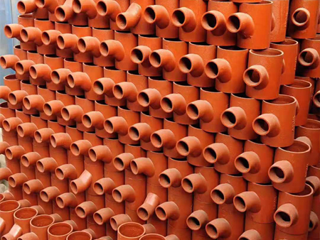 平凉寒露时节,金利建材助您构建坚固排水系统